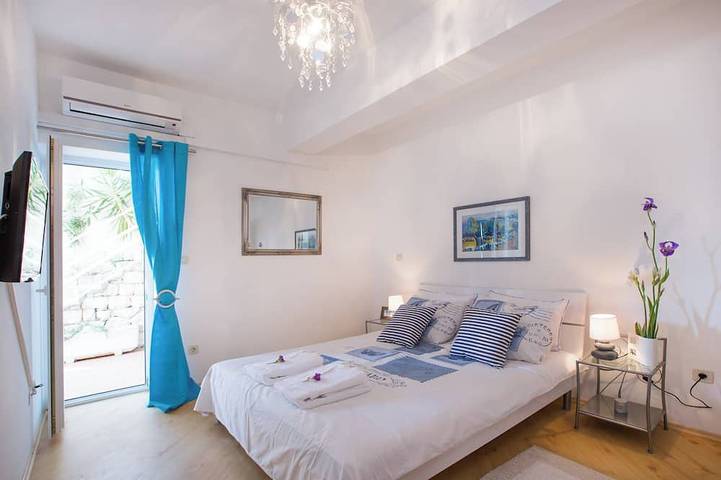 Villa pour 10 personnes, avec balcon et jardin, animaux acceptés à Lozica - 3