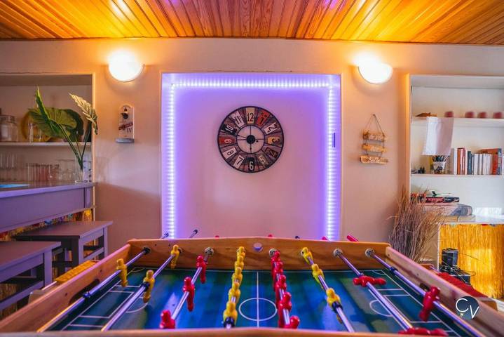 Location de vacances pour 12 personnes, avec piscine ainsi que jardin et vue à Pouzilhac - 3