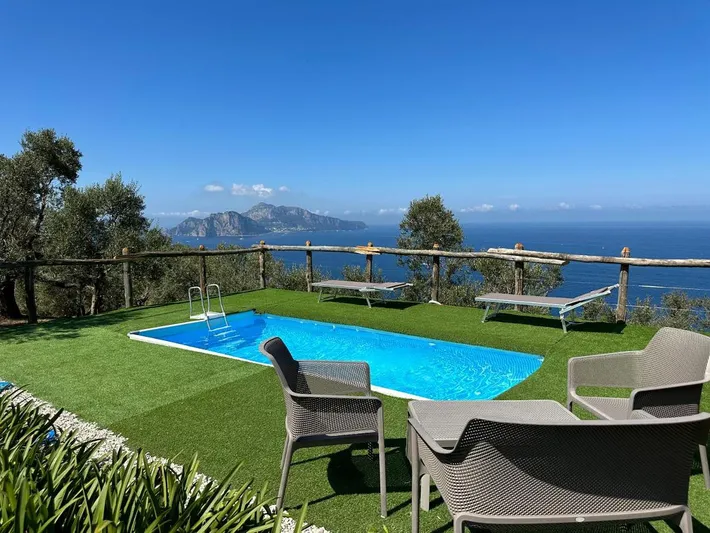 Holiday home for 6 people, with view and pool as well as garden, with pets - 1