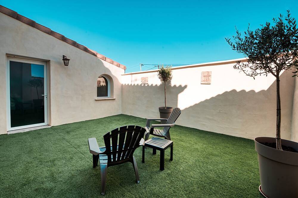 Entire apartment, Welcome to \"La Remise en Forme\". A unique place to relax! in Entraigues-sur-la-Sorgue, Vaucluse