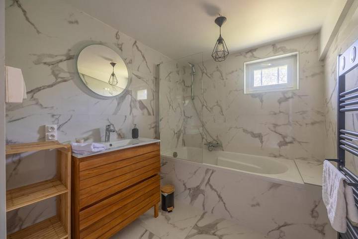 Location de vacances pour 8 personnes, avec jardin à Mandeville-en-Bessin - 4