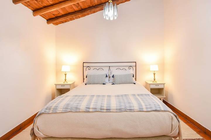 A small refuge in the south of Portugal in Alcaria Ruiva, Parque Natural do Vale do Guadiana