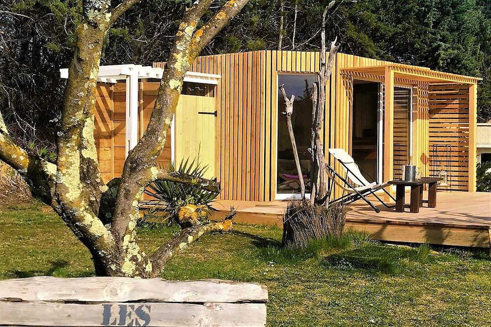 Villa avec jardin peuplé d'Oliviers, Jacuzzi, pétanque, table de ping pong in Bagard, Parc national des Cévennes