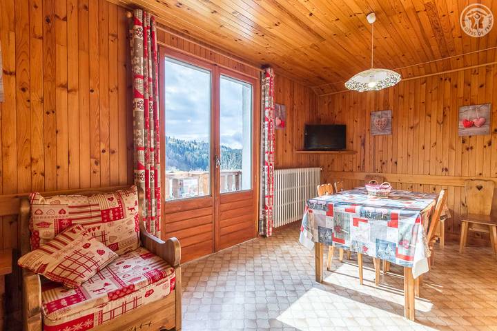 Gîte pour 4 personnes, avec balcon à Notre-Dame-de-Bellecombe - 2