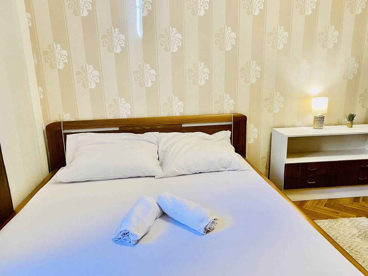 Hel ferielejlighed,   Hotel Apartment in square praha 2 in Prag, Centralbøhmen