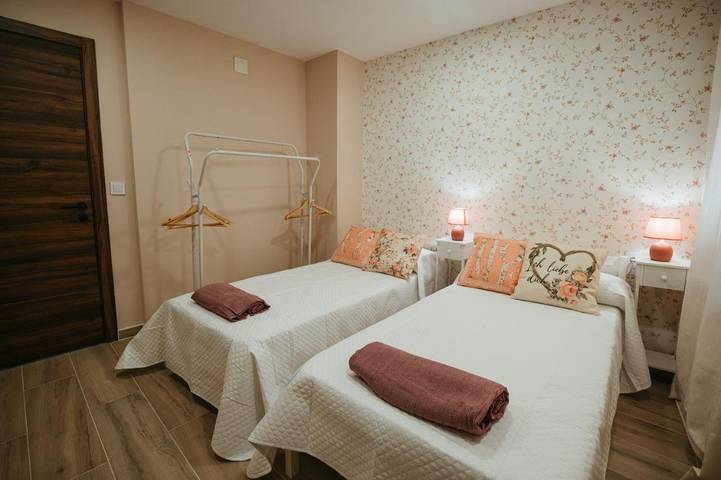 Hostel für 2 Personen, mit Ausblick und Balkon - 1