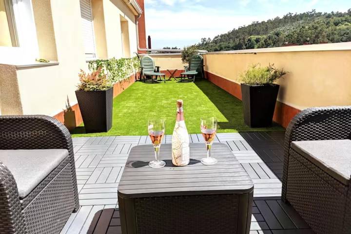 Gîte pour 6 personnes, avec vue et terrasse à Ames