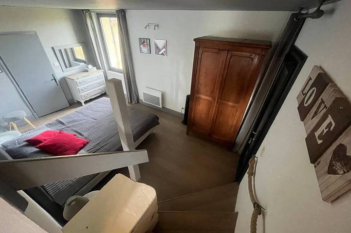 Location de vacances pour 6 personnes, avec jardin à Creysse - 2