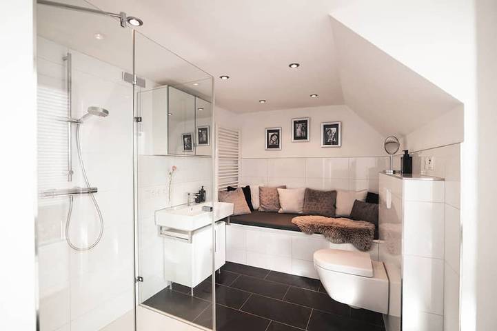 Ferienwohnung für 4 Personen, mit Whirlpool und Terrasse sowie Garten - 1