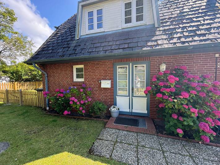Ferienhaus für 7 Personen, mit Terrasse und Garten in Westerland - 2