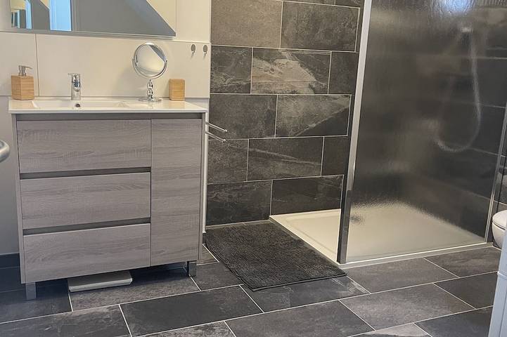 Location de vacances pour 3 personnes, avec jardin et terrasse à Siouville-Hague - 3