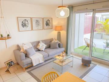 Gîte pour 3 personnes, avec terrasse dans Sainte-Clotilde