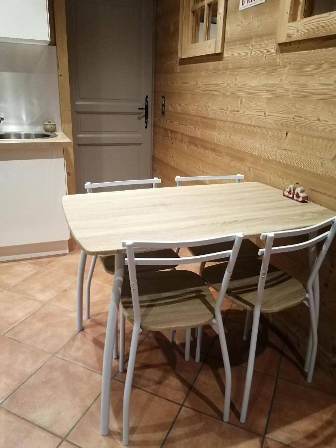 Gîte pour 2 personnes, avec terrasse à Saint-Nicolas-la-Chapelle - 2