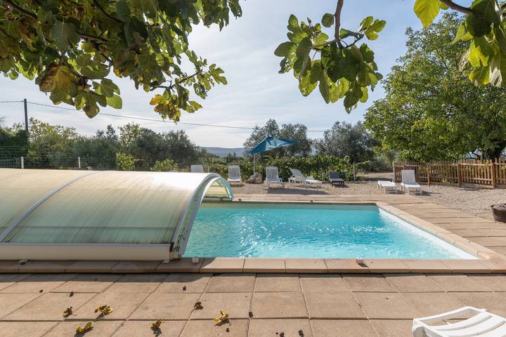 Ferienwohnung für 6 Personen, mit Seeblick und Balkon sowie Garten, mit Haustier in der Ardèche