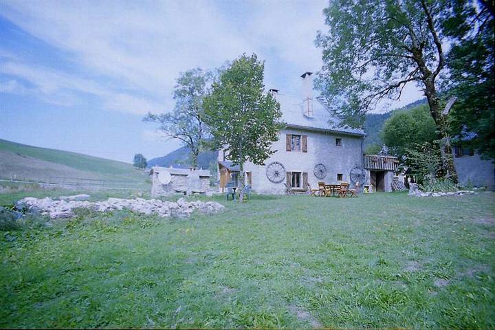 Gîte pour 5 personnes, avec Jardin dans le Vercors - 2