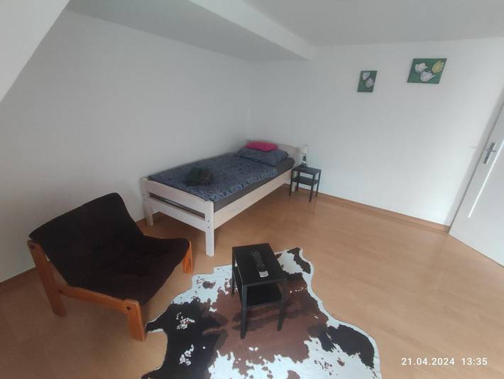 Entire apartment, Apartment 'Monteurunterkünfte' with 4 Bedrooms, Wi-Fi, Parking, near Ulm and Stuttgart in Merklingen, Albtäler Radweg Region