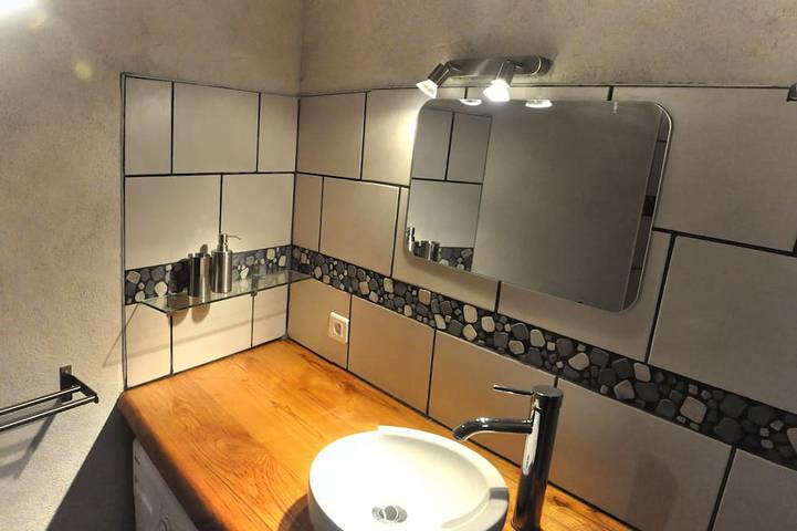 Gîte pour 4 personnes, avec terrasse à Bez-et-Esparon - 4