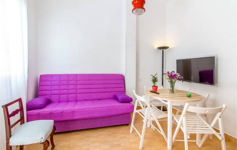 Ganze Ferienwohnung, Vermietung am Strand mit WiFi, Parkplatz, Klimaanlage und Mikrowelle in Santiago de la Ribera, San Javier