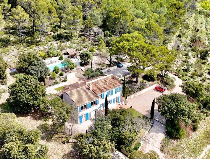 Villa per 14 persone, con Terrazza e Giardino nonché Piscina e Panorama a Lauris