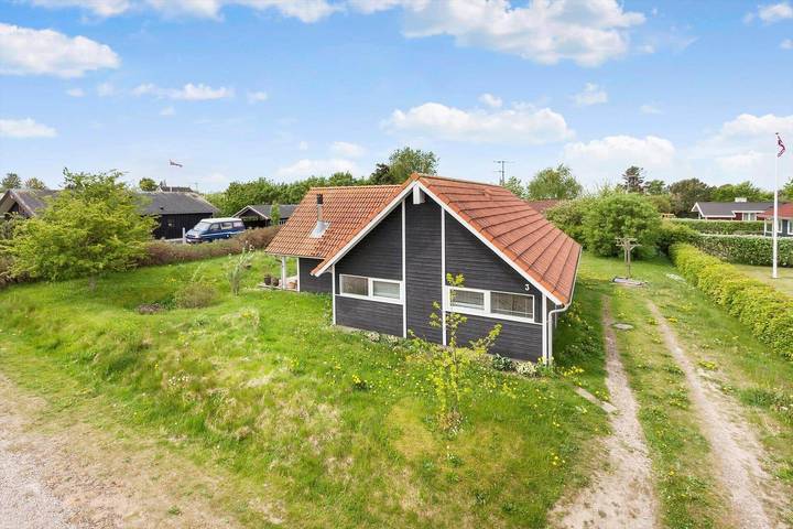 Ferieudlejning for 7 personer, med Terrasse og Pool samt Sauna i Assens