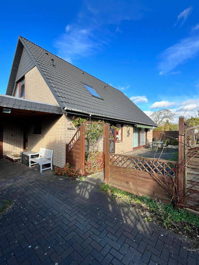 Three-Bedroom House in Bremerhaven, Südliches Cuxland