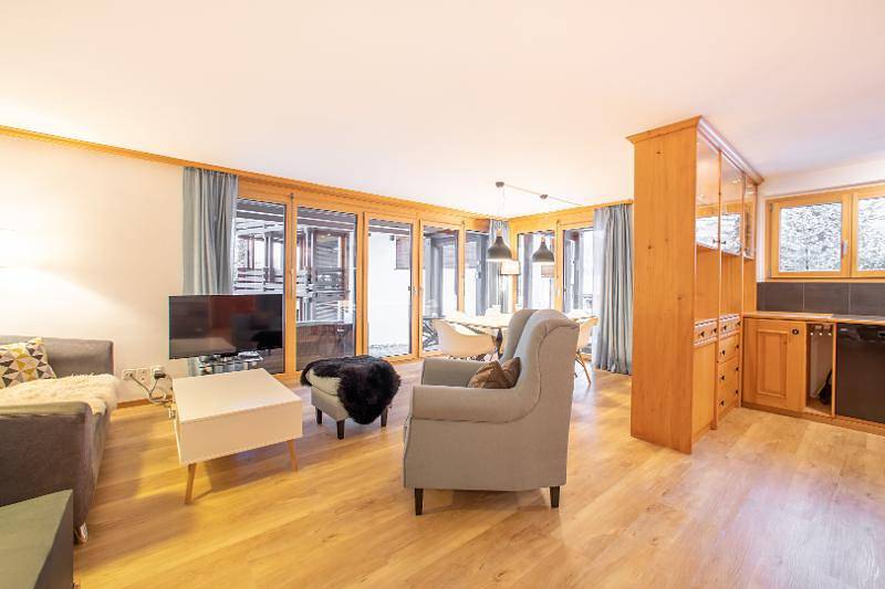 Ganze Ferienwohnung, Casa Radiras - 4.5 Zimmerwohnung, 85m2 für max. 6 Personen in Laax Dorf, Laax
