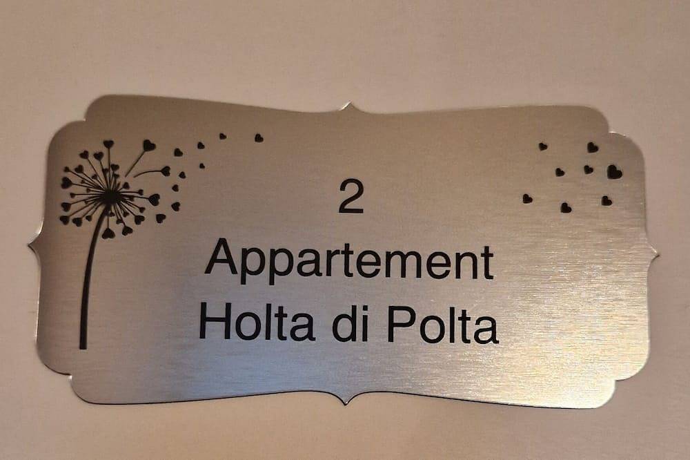Ganze Wohnung, Appartement Holta di Polta im Obergeschoss - Onkmangani Appartmenthaus in Tollensesee, Burg Stargard
