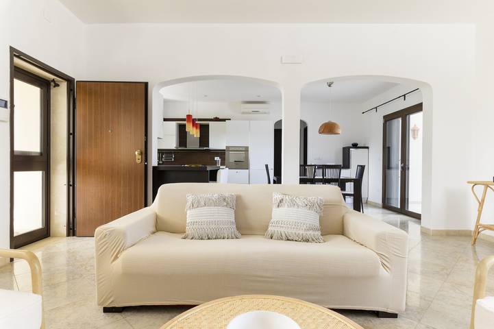 Villa Alexander con piscina in San Vito dei Normanni, Salento