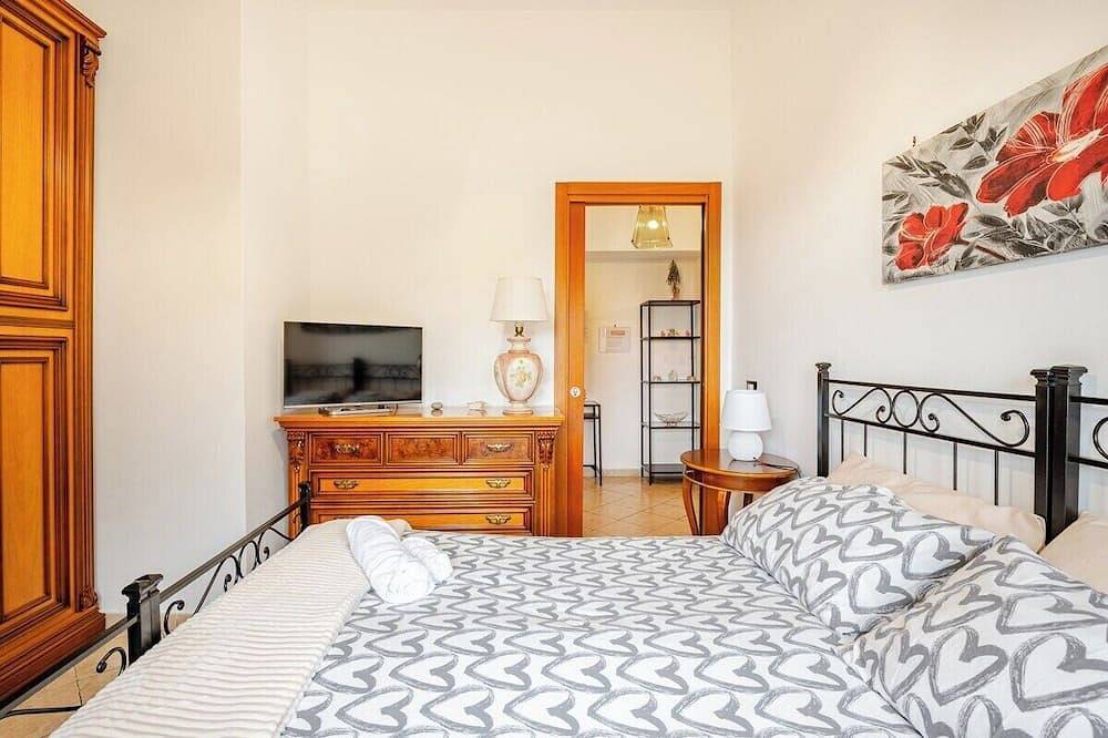 Ganze Wohnung, La Casa di Ale - Ale 1 - Two-room apartment in the Castelli Romani 20Km from Rome Center in Marino, Parco Regionale dei Castelli Romani