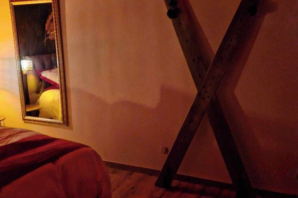Gite Love Room and Spa Romantic Escapade in Saint Omer in Saint-Omer, Saint-Omer region