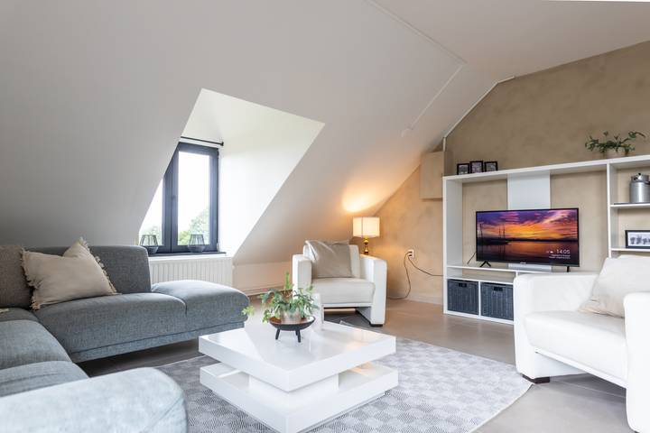 Gîte pour 8 personnes, avec balcon dans Epen - 2