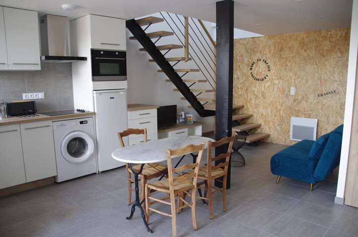 Maison de vacances pour 3 personnes, avec Terrasse dans Gare de l'Isle d'Abeau