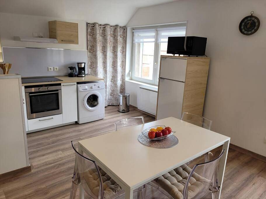 Appartement entier, Appartement tout confort 60 m² in Haveluy, Région de Valenciennes