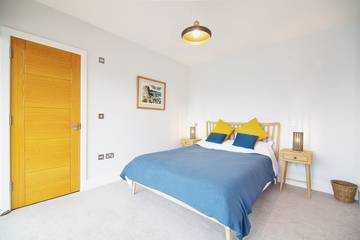 Holiday Rental for 10 People in Purbeck Heritage Coast, South West England, Photo 4