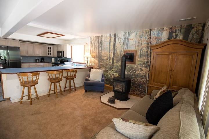 Vacation rental for 6 people, with balcony and hot tub in Kings Beach