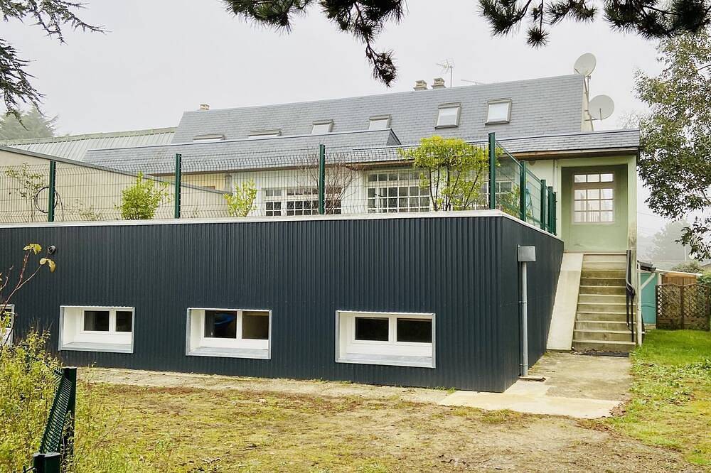 Appartement entier, Grand gîte agréable de 112m² avec terrasse  végétale de 80m² in Agon-Coutainville, Région de Coutances