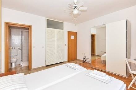 Ganze Ferienwohnung, Apartment 4 in Baska Voda, Makarska Riviera