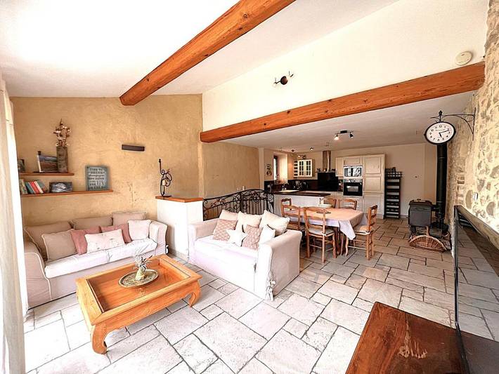 Location de vacances pour 8 personnes, avec jardin et vue à Roche-Saint-Secret-Béconne - 3