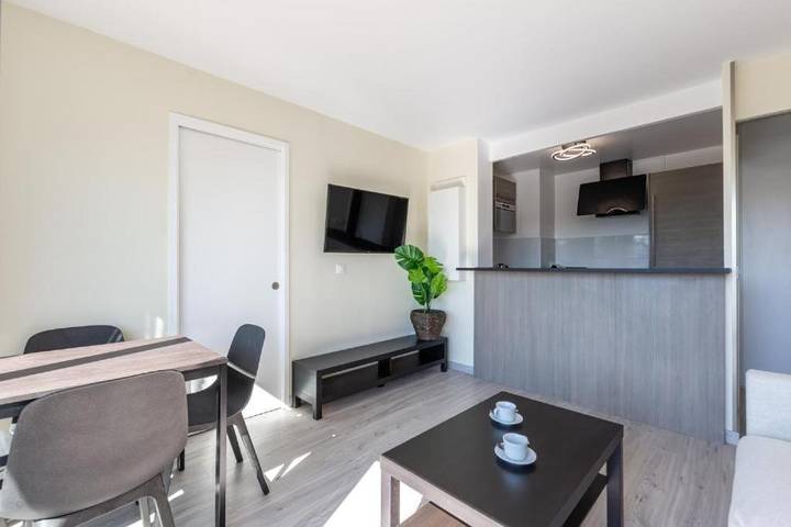 Gîte pour 6 personnes, avec vue et balcon dans Gare Du Val D Europe