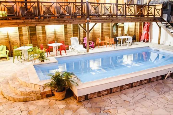 Apartamento de vacaciones para 9 personas, con balcón/terraza además de piscina y terraza - 1