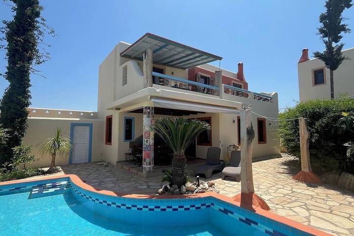 Ferienhaus für 6 Personen, mit Balkon und Garten in Pitsidia