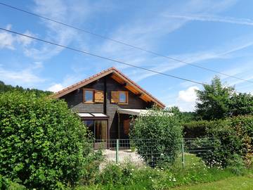 Chalet pour 5 personnes, avec terrasse dans le Doubs