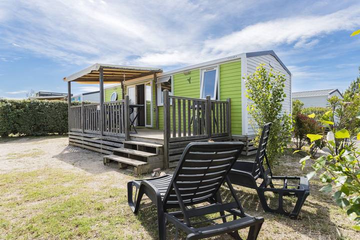 Camping pour 6 personnes, avec Jardin et Bassin pour enfant