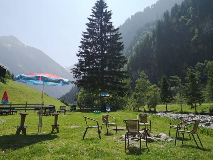 Ferienhaus für 15 Personen, mit Terrasse und Garten sowie Ausblick und Sauna, mit Haustier in Finkenberg - 2