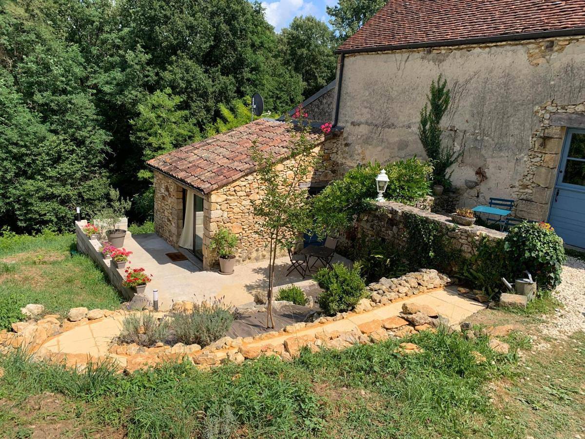 Double Room with Terrace in Sainte-Nathalène, Périgord Noir
