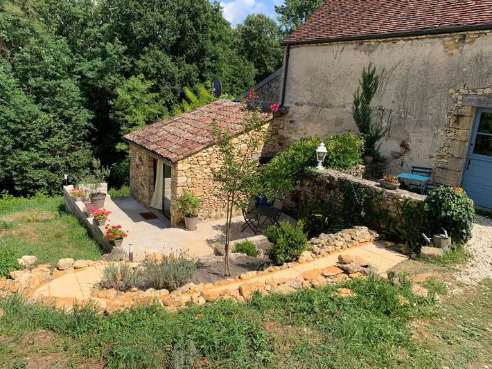 Location de vacances pour 2 personnes, avec terrasse et vue à Sainte-Nathalène - 4