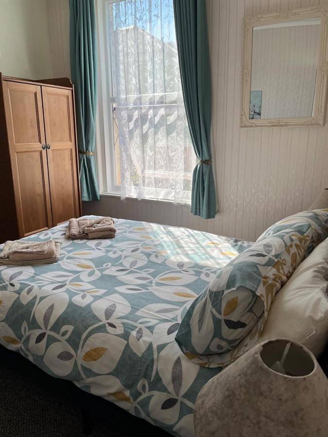 Bed and breakfast for 2 people, with Garden and View on the Isle of Wight