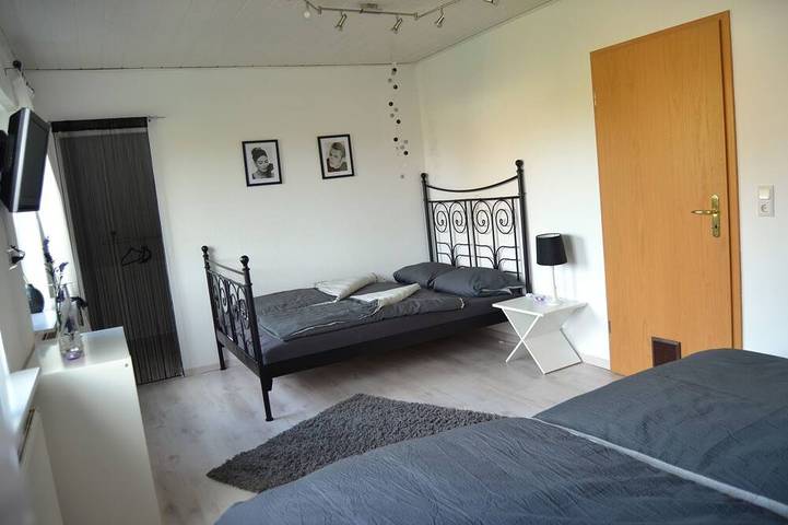 Ferienhaus für 6 Personen, mit Terrasse und Garten in Uplengen - 3