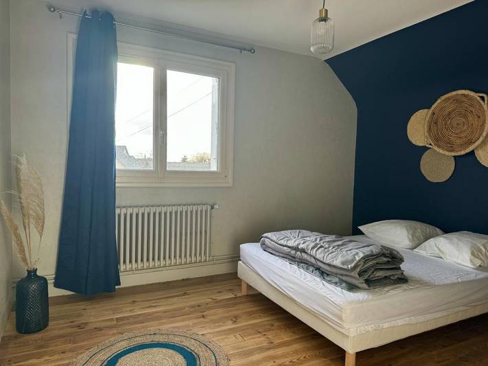 Location de vacances pour 6 personnes, avec terrasse, animaux acceptés à Saint-Claude-de-Diray - 3