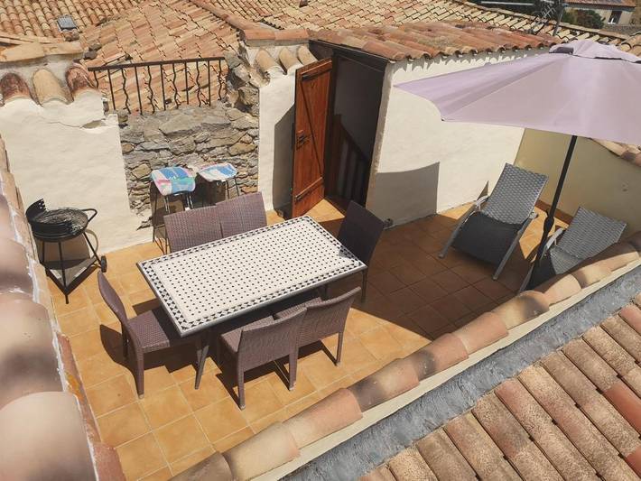 Appartement de vacances pour 5 personnes, avec Terrasse et Jardin ainsi que Piscine et Vue